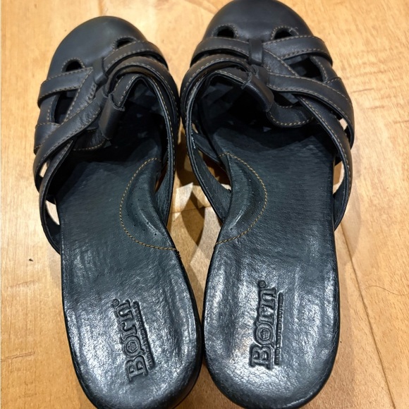 Born black leather slip on sandals 8 - Picture 3 of 9